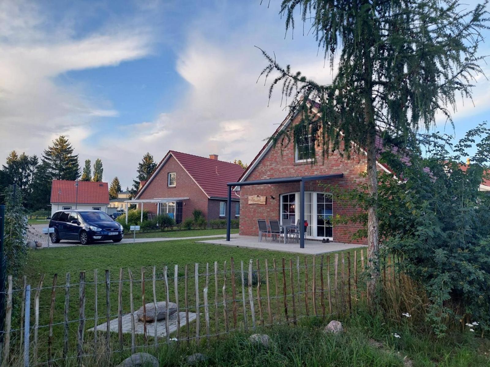 Alleenhuus Warin Exterior photo